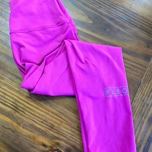 21” Fleo Leggings